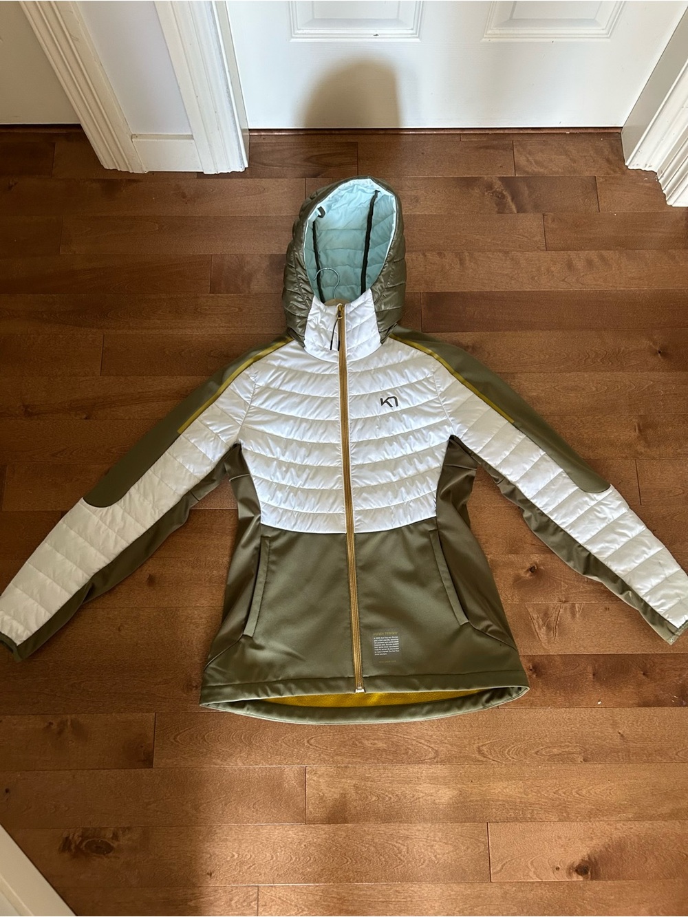 Kari Traa Olive Green and White Insulated Hooded Ski Jacket